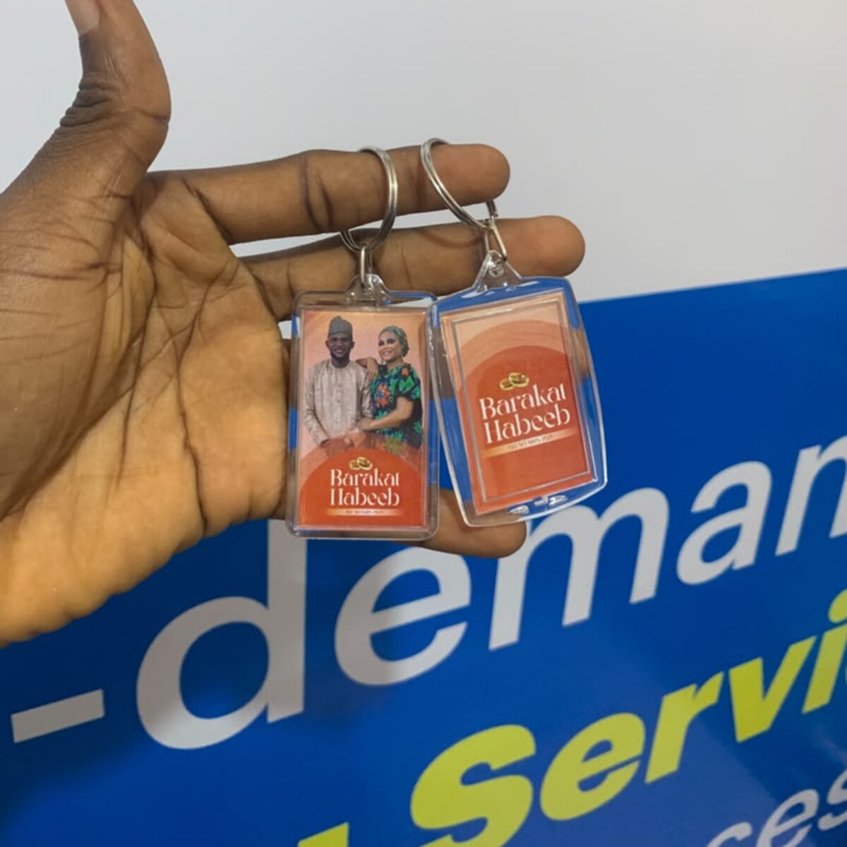 Custom branded plastic keyholders by Waaprint